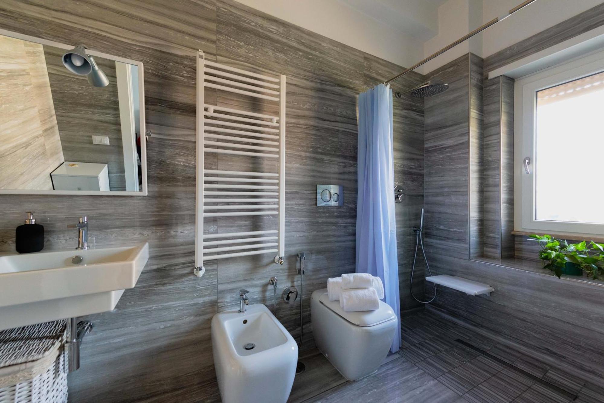 Home Big Crire At 724 Rome Exterior photo