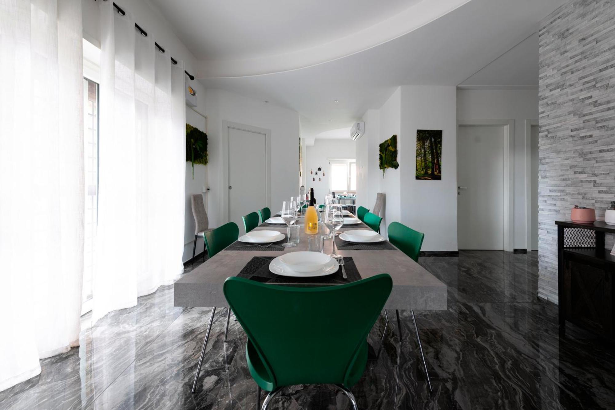 Home Big Crire At 724 Rome Exterior photo