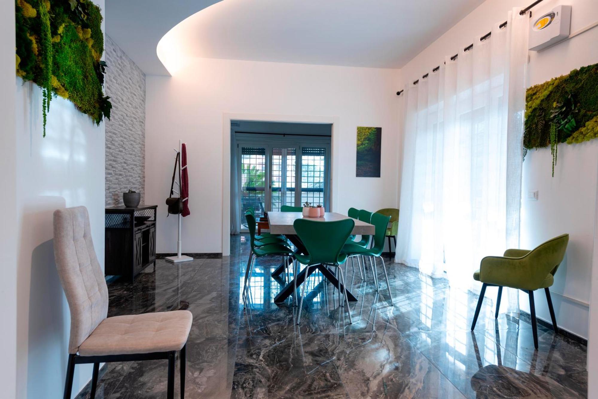 Home Big Crire At 724 Rome Exterior photo