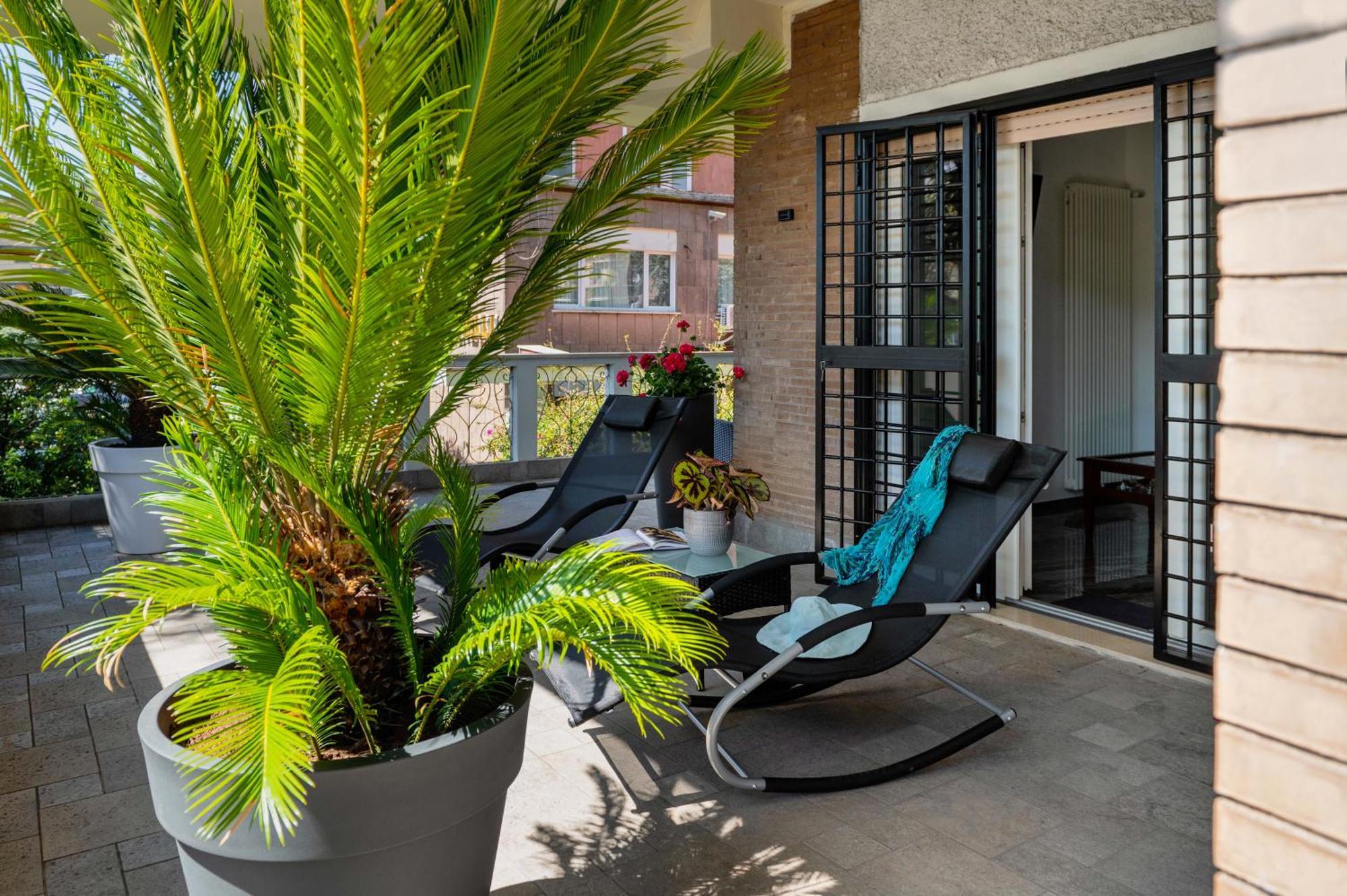Home Big Crire At 724 Rome Exterior photo